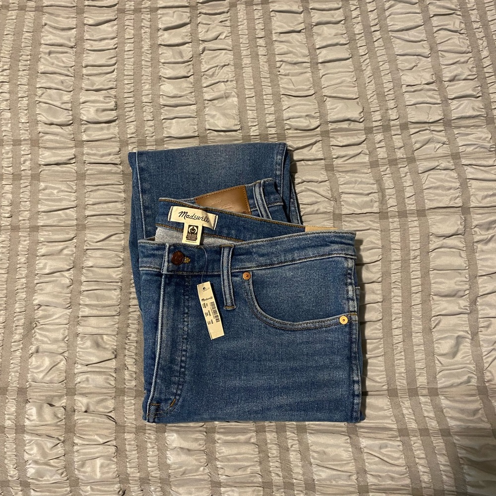 *NWT* Madewell women’s stovepipe jeans size 32 petite